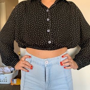 Cropped black polka square blouse!